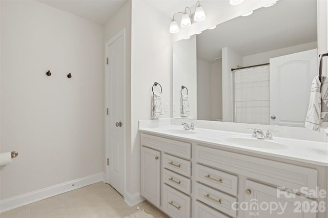 11511 Oakhampton Way, Matthews, NC 28105