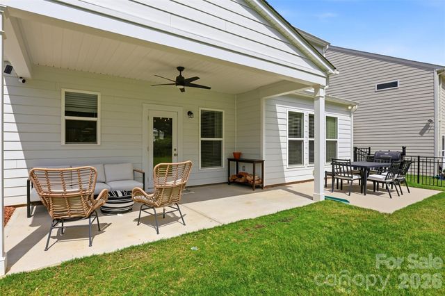 11511 Oakhampton Way, Matthews, NC 28105
