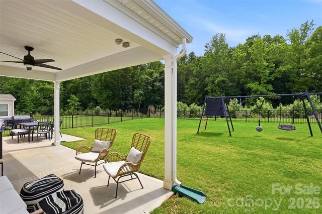 11511 Oakhampton Way, Matthews, NC 28105