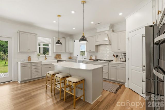 11511 Oakhampton Way, Matthews, NC 28105