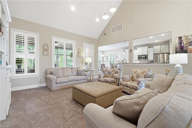 2621 Bombay LNDG, Virginia Beach, VA 23456