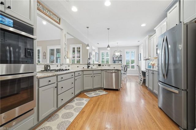 2621 Bombay LNDG, Virginia Beach, VA 23456