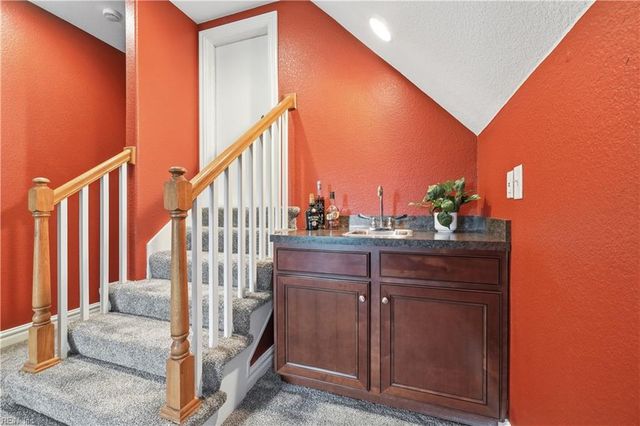 2621 Bombay LNDG, Virginia Beach, VA 23456
