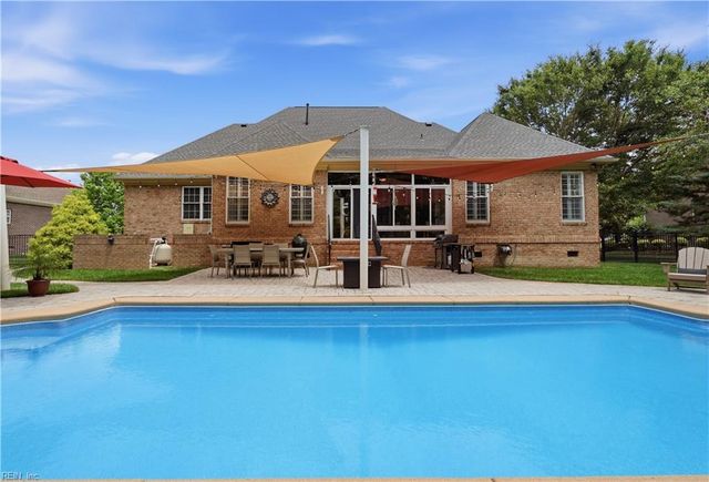 2621 Bombay LNDG, Virginia Beach, VA 23456