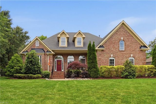 2621 Bombay LNDG, Virginia Beach, VA 23456