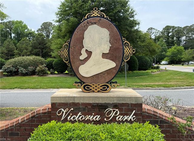 2621 Bombay LNDG, Virginia Beach, VA 23456