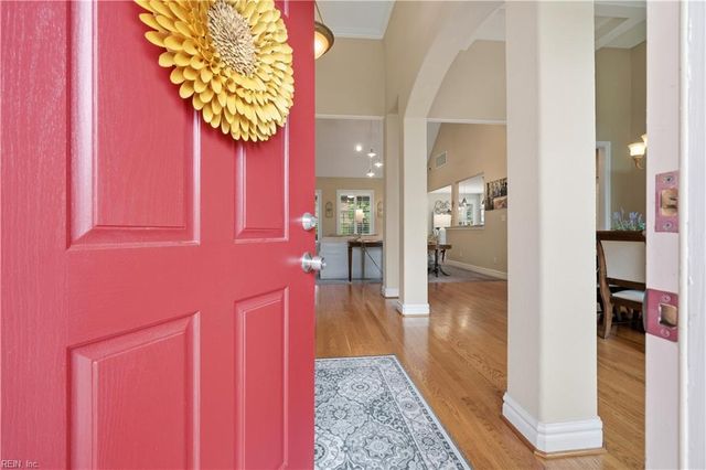 2621 Bombay LNDG, Virginia Beach, VA 23456