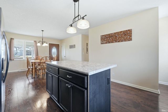 5165 County Road 29, Auburn, IN 46706