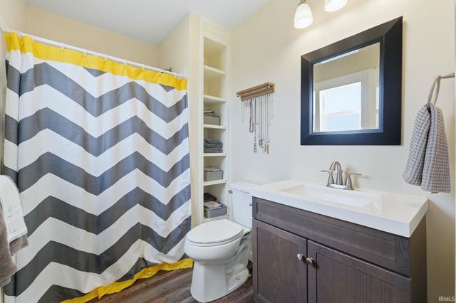 5165 County Road 29, Auburn, IN 46706