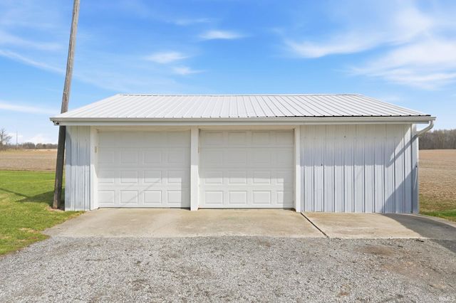5165 County Road 29, Auburn, IN 46706