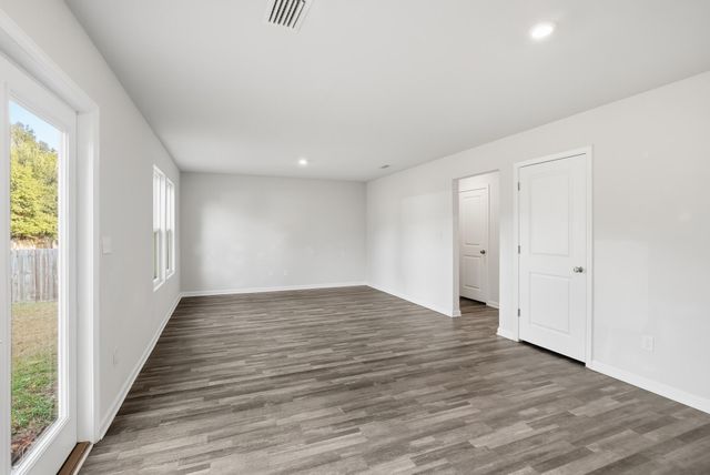 69 Windy Hill Drive, Defuniak Springs, FL 32433