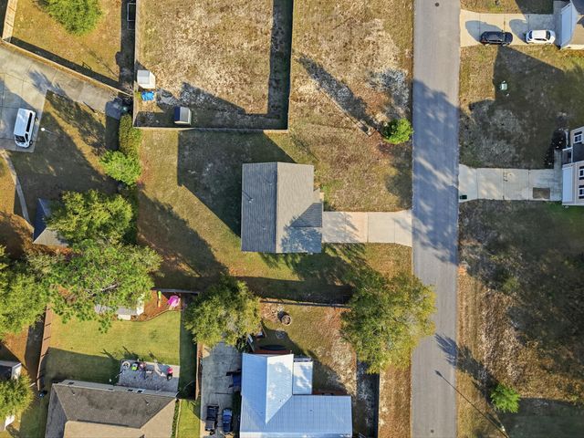 69 Windy Hill Drive, Defuniak Springs, FL 32433