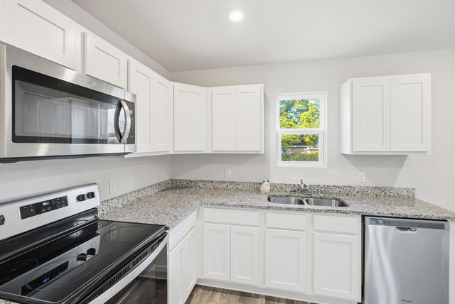 69 Windy Hill Drive, Defuniak Springs, FL 32433