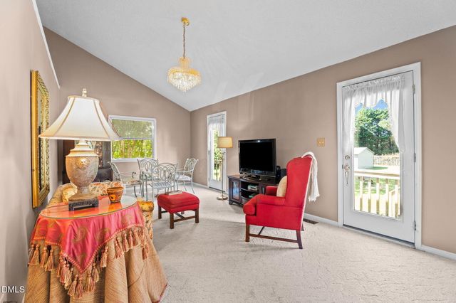 68 Kings Court, Henderson, NC 27537