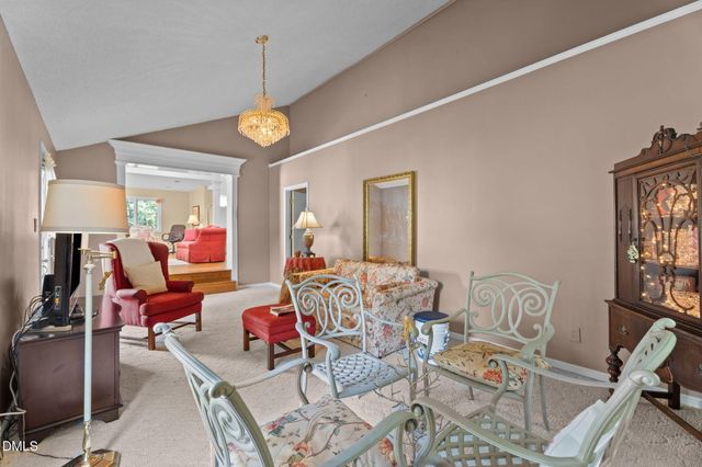 68 Kings Court, Henderson, NC 27537