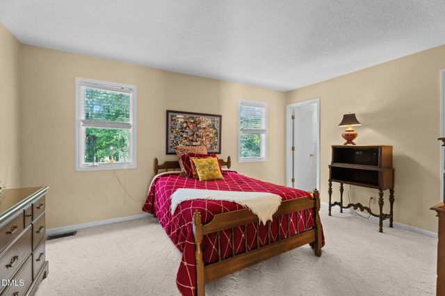 68 Kings Court, Henderson, NC 27537