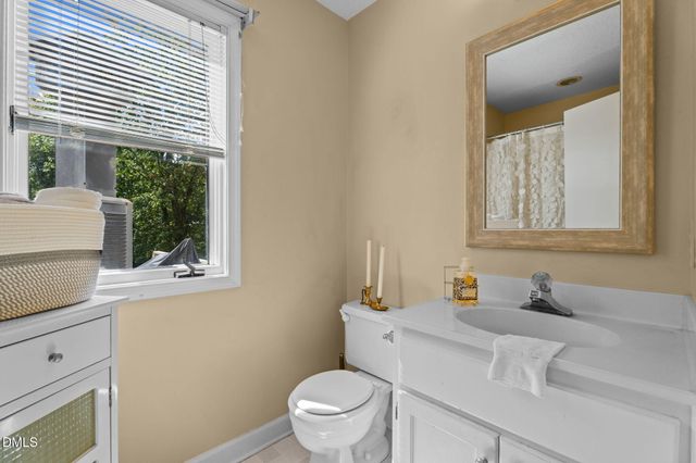 68 Kings Court, Henderson, NC 27537