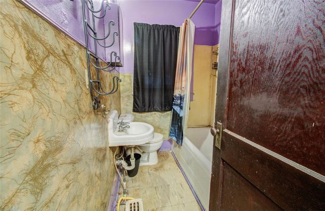 1003 Prairie Street, Columbus, TX 78934