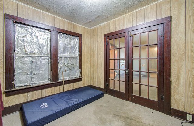 1003 Prairie Street, Columbus, TX 78934