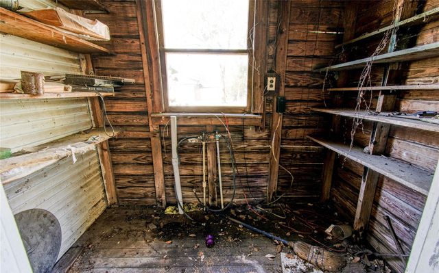 1003 Prairie Street, Columbus, TX 78934