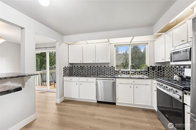 6510 102nd Street E, Puyallup, WA 98373