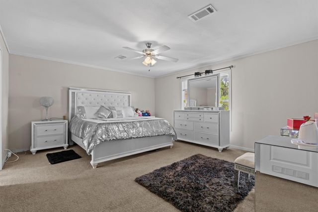 480 Grandpa RD, Lockhart, TX 78644