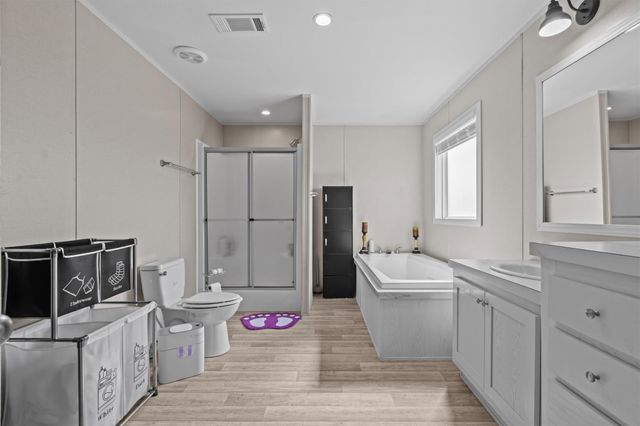 480 Grandpa RD, Lockhart, TX 78644