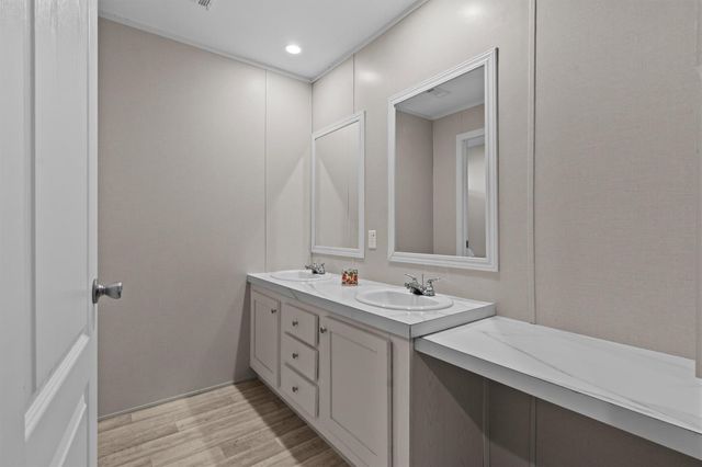 480 Grandpa RD, Lockhart, TX 78644