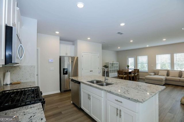 4548 Red Lion Place, Lawrenceville, GA 30044