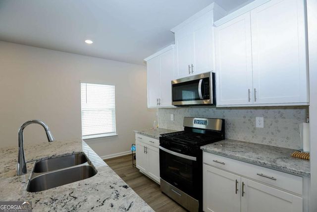 4548 Red Lion Place, Lawrenceville, GA 30044