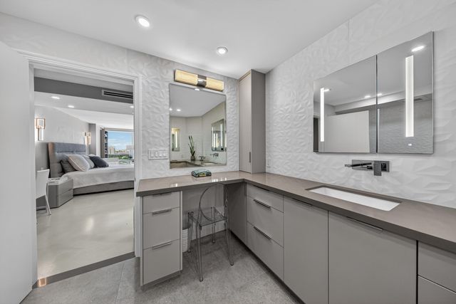 2100 S Ocean Lane 1712, Fort Lauderdale, FL 33316