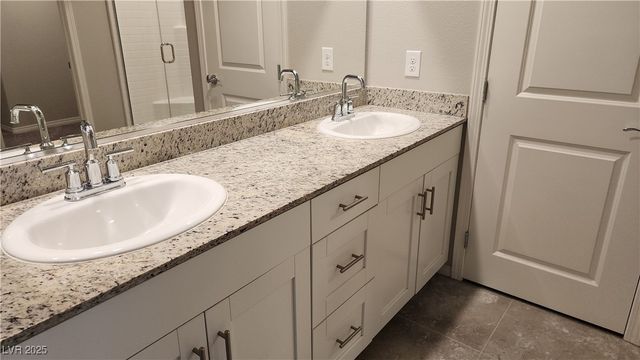 7858 Morganite Avenue, Las Vegas, NV 89113