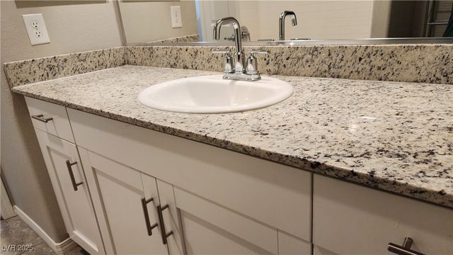 7858 Morganite Avenue, Las Vegas, NV 89113