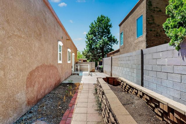 9129 Dempsey Drive NE, Albuquerque, NM 87109