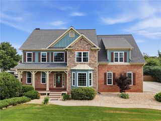 8205 Applewood Court, Gainesville, GA 30506
