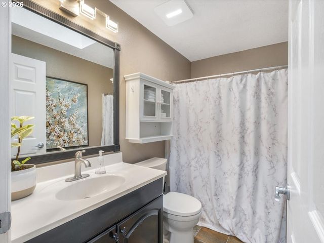 21194 Sw PAMELA Ct, Beaverton, OR 97003