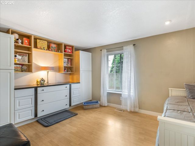 21194 Sw PAMELA Ct, Beaverton, OR 97003