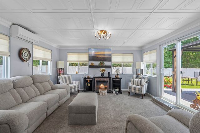 383 Hidden Cove Dr., Little River, SC 29566