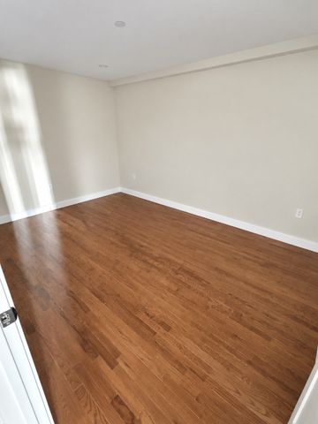 926 Broadway 8, Chelsea, MA 02150