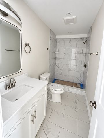 926 Broadway 8, Chelsea, MA 02150