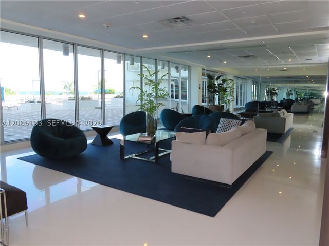 5701 Collins Ave 808, Miami Beach, FL 33140
