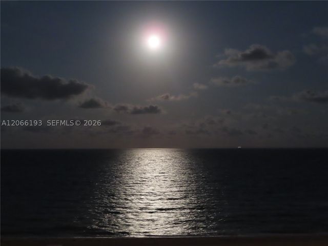 5701 Collins Ave 808, Miami Beach, FL 33140