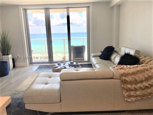 5701 Collins Ave 808, Miami Beach, FL 33140