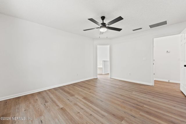 2991 CENTERWOOD Drive, Jacksonville, FL 32218