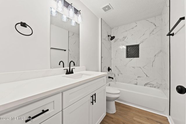 2991 CENTERWOOD Drive, Jacksonville, FL 32218