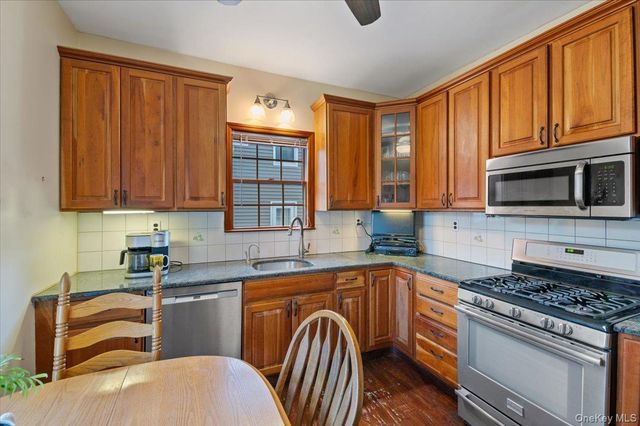78 Beechwood Avenue, Port Washington, NY 11050