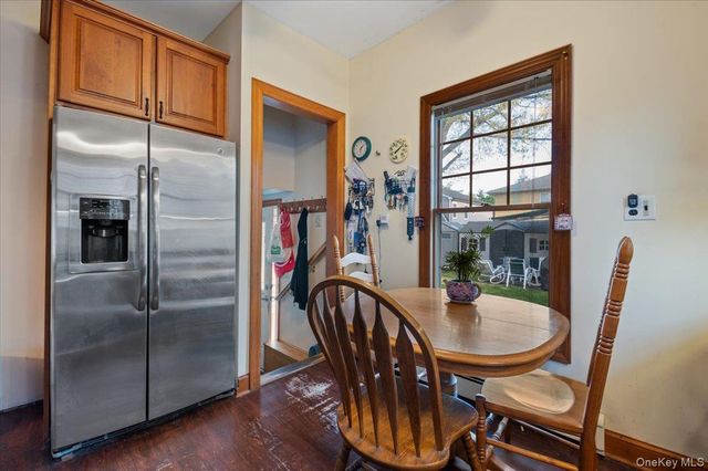 78 Beechwood Avenue, Port Washington, NY 11050