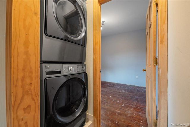 78 Beechwood Avenue, Port Washington, NY 11050