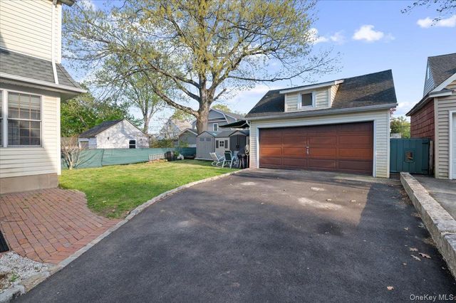 78 Beechwood Avenue, Port Washington, NY 11050