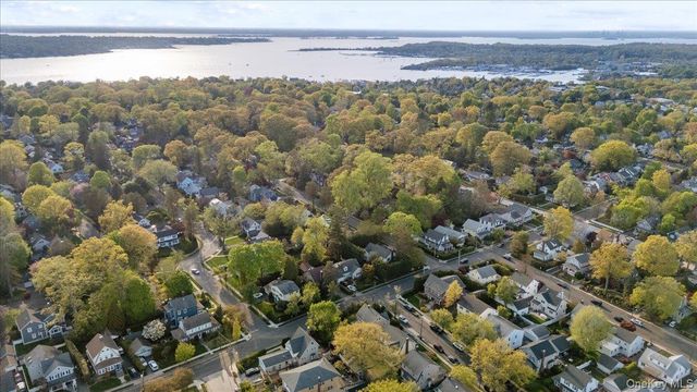 78 Beechwood Avenue, Port Washington, NY 11050